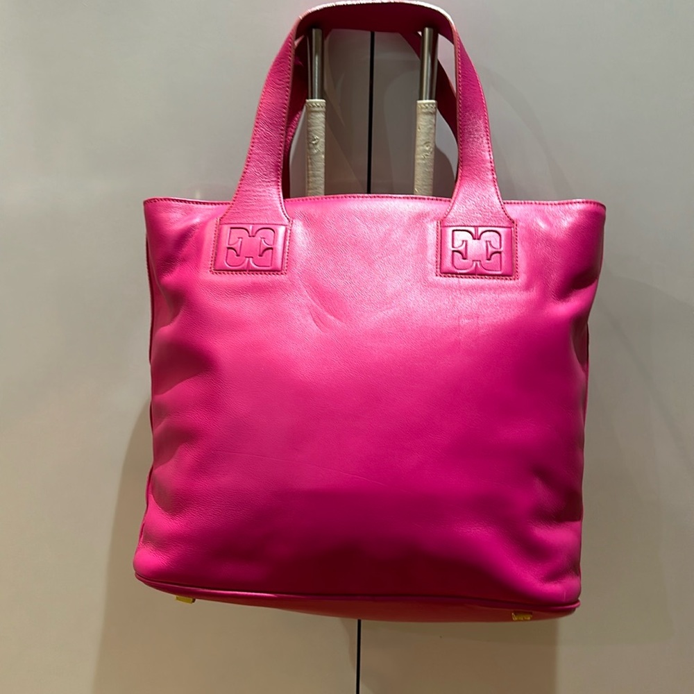 Escada rare pink fully leather handbag